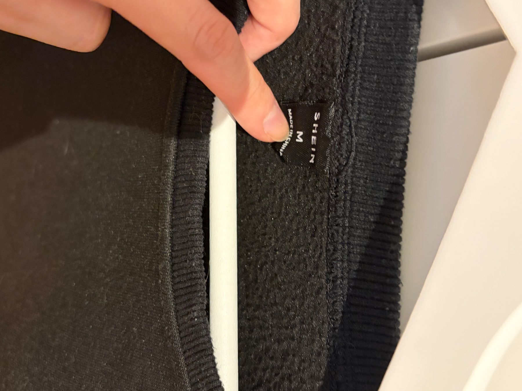 Pulls & Sweat-shirts: Pullover – Neuf (Voir description) à Wangen b. Olten par oli_f9b8 1