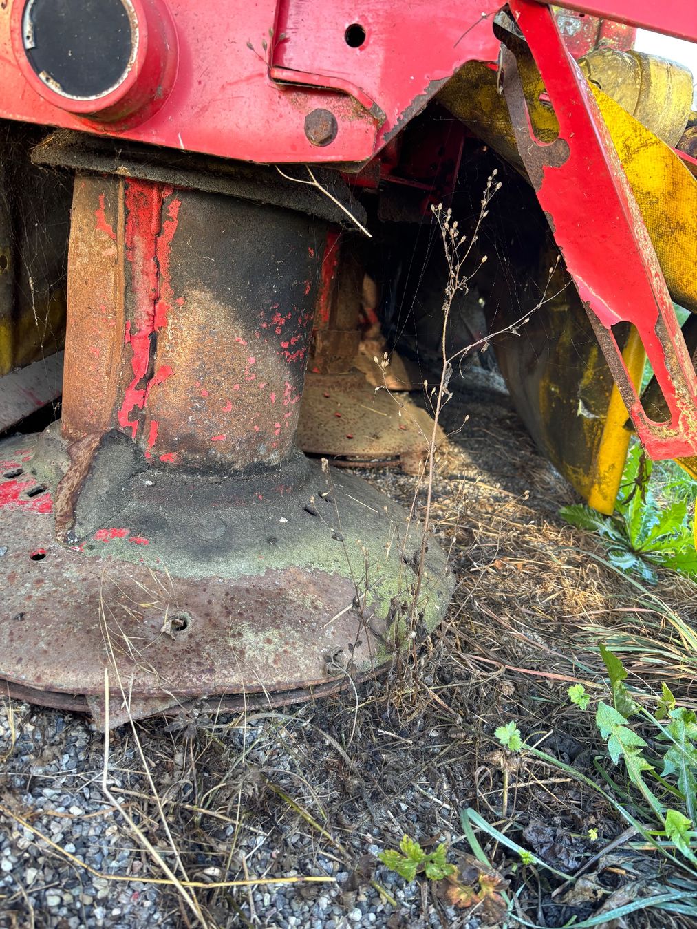 Tutte le macchine: Faucheuse pour pièces – Usato da Ocourt venduto da ber_2yrf 1