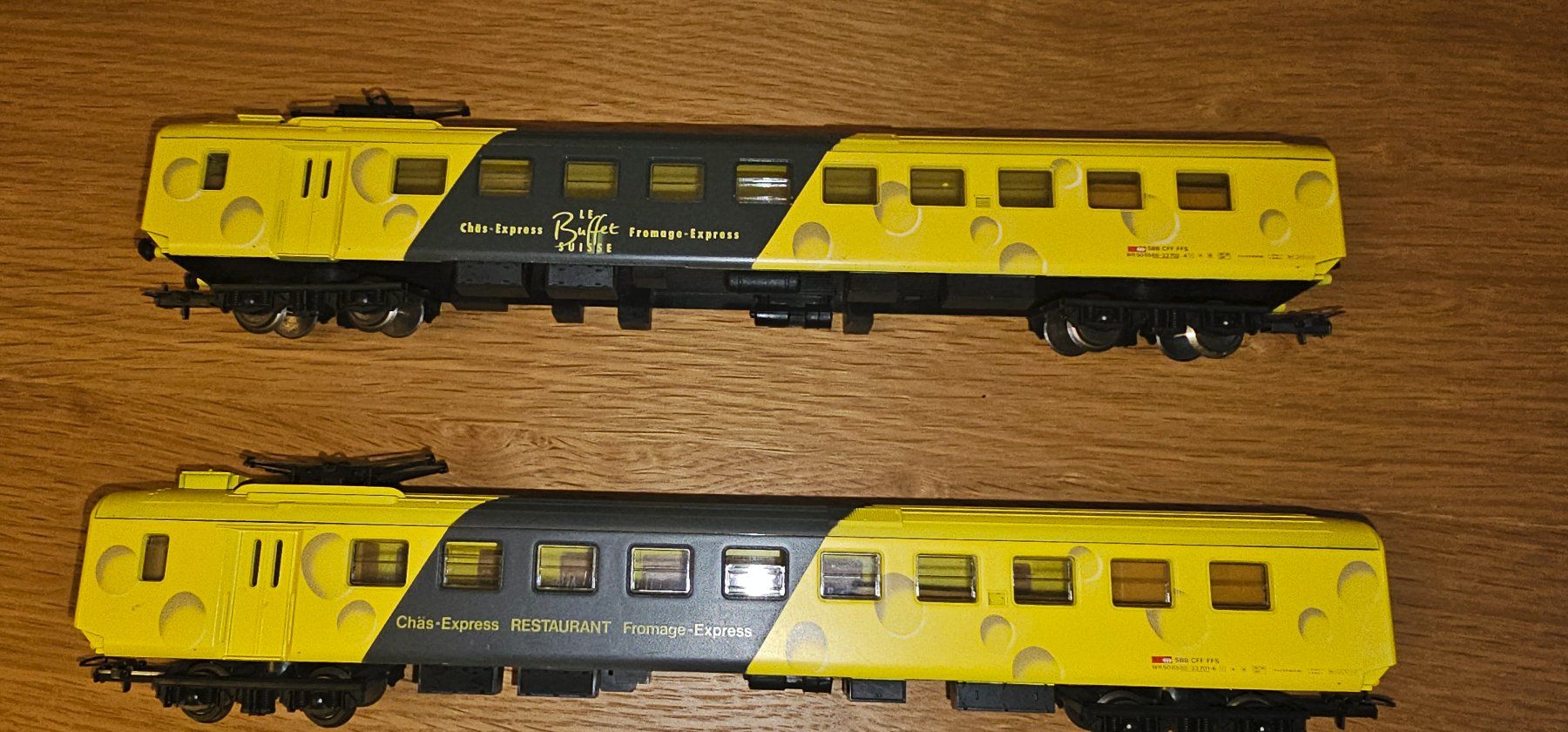 Lima Modellini di ferrovie: 2 Chäs Express Wagen – Usato da Magden venduto da rtu123