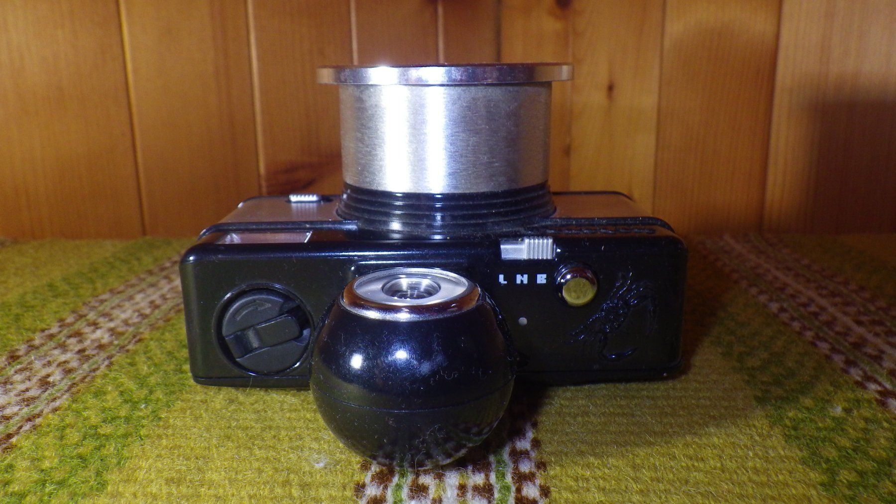 Lomo Fotocamera: Lomography Fisheye 2 – Usato da Corbeyrier venduto da SkinGraft 1