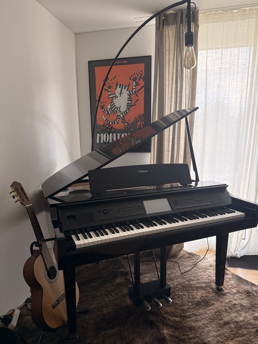 Yamaha Instruments de musique: CVP 809 GP – D'occasion à Lengnau BE par joy_mqg7 2
