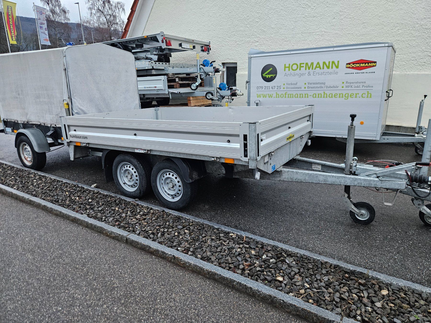 Böckmann Anhänger: Humbaur Hochlader Occasion frisch ab MFK – Gebraucht aus Gunzgen von HofmannAnhaenger