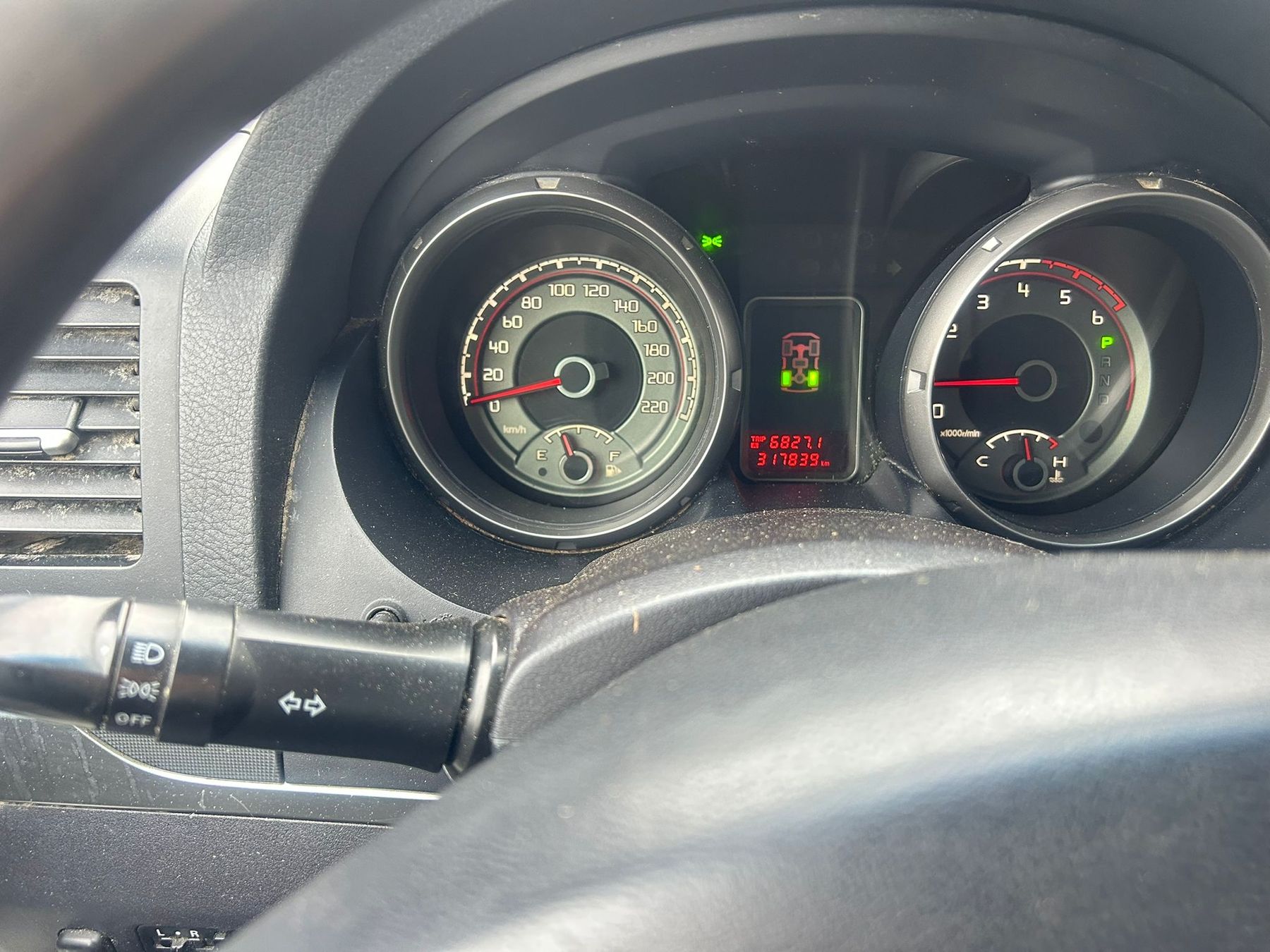 Mitsubishi Automobili: mitsubichi pajero 3.2 automatique  – Usato da Peseux venduto da MehdiS01 3