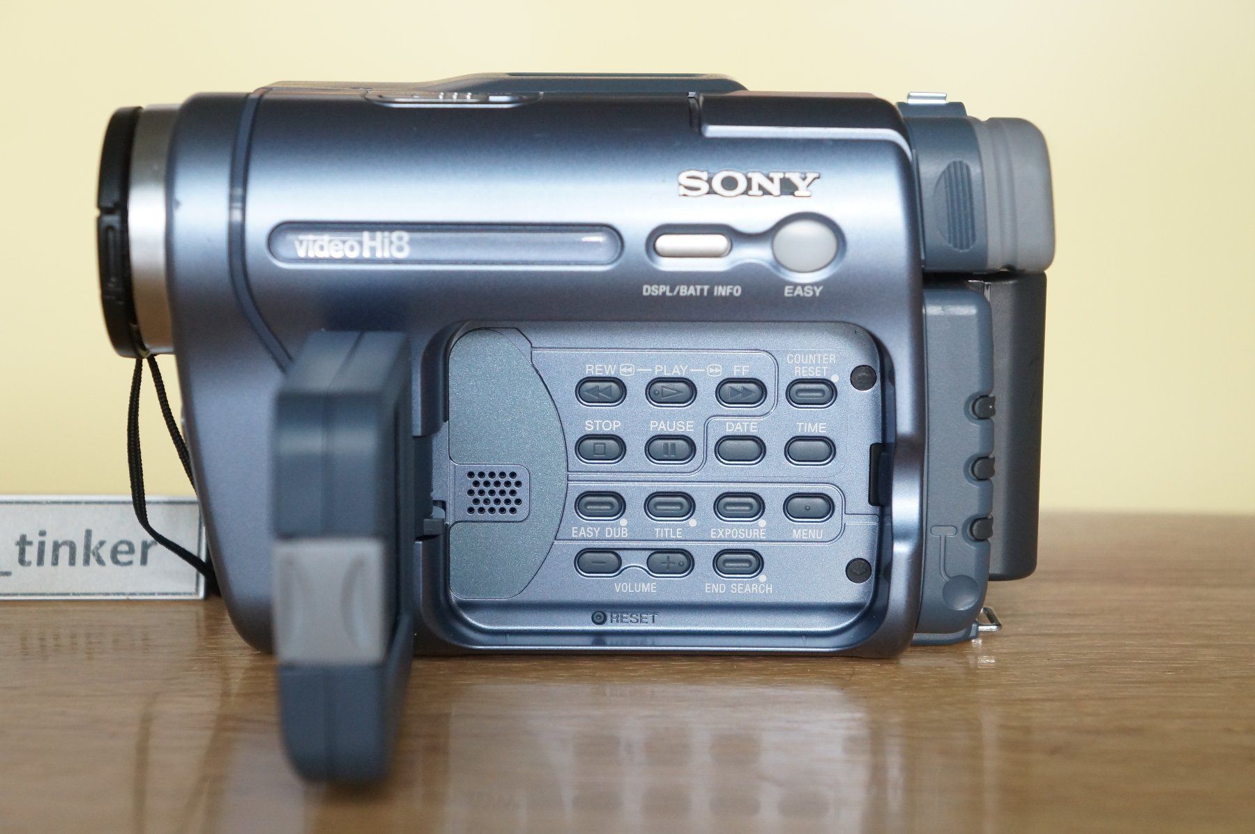 Sony Videocamere: Sony Hi8 Camcorder TRV228E ... funktioniert ... – Usato da St.Gallen venduto da My_tinker 4