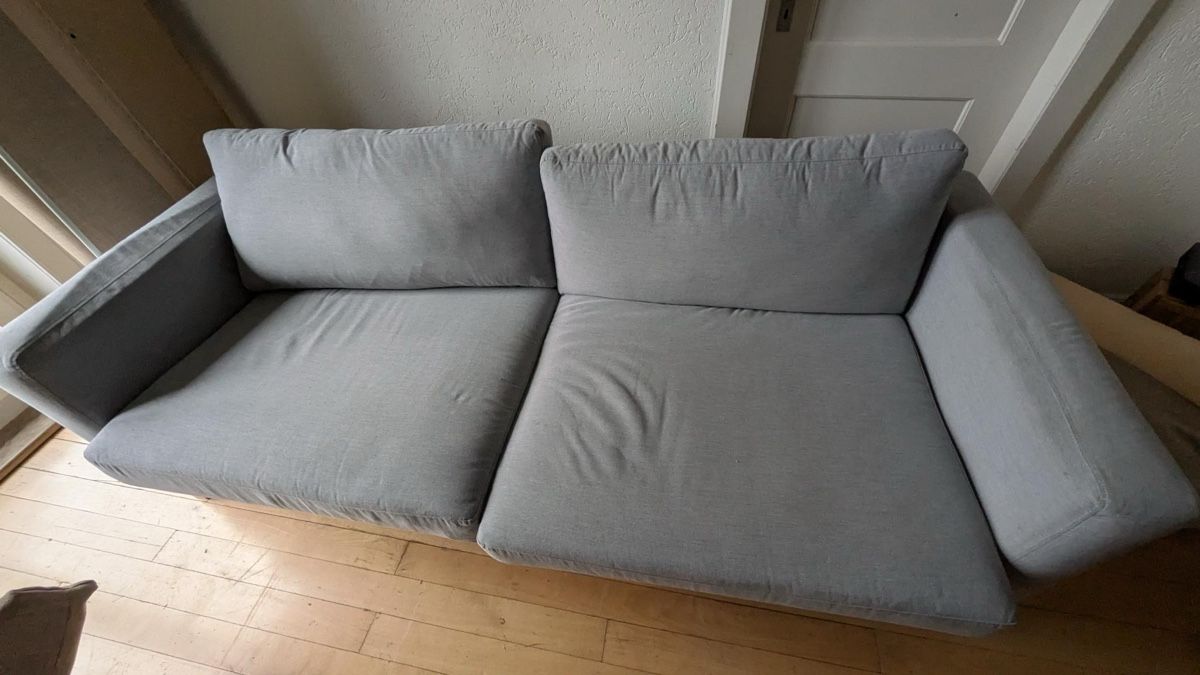 Ikea Divani: 3er Sofa Ikea, grau – Usato da Zürich venduto da mor_75yn
