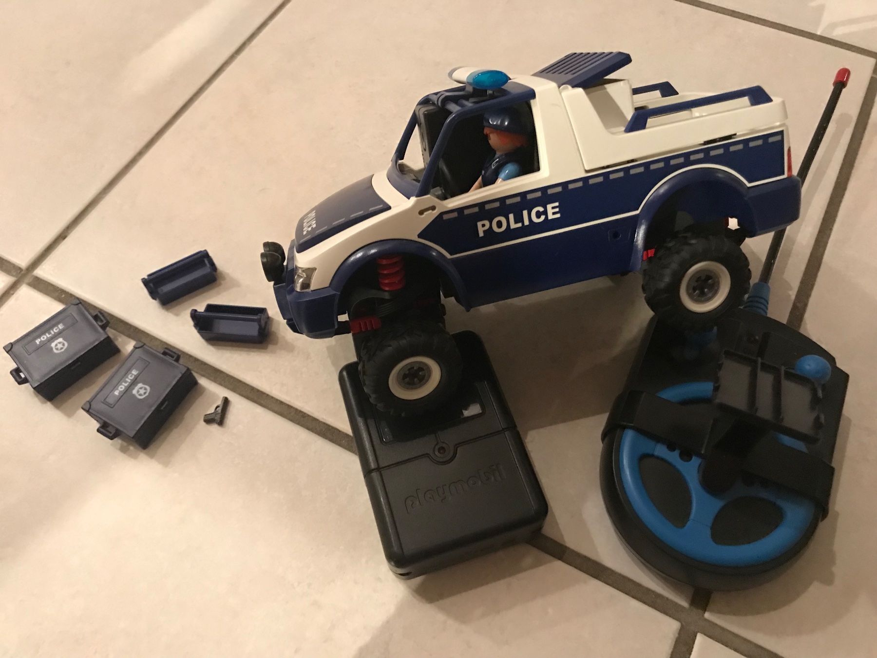 Playmobil Spielzeuge: City Action Playmobil Polizei 5528 – Gebraucht aus Grüningen von kleiderstar 1