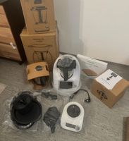 NEUER Thermomix TM6 + Friend + 2 Mixtopf + Gemüsestyler