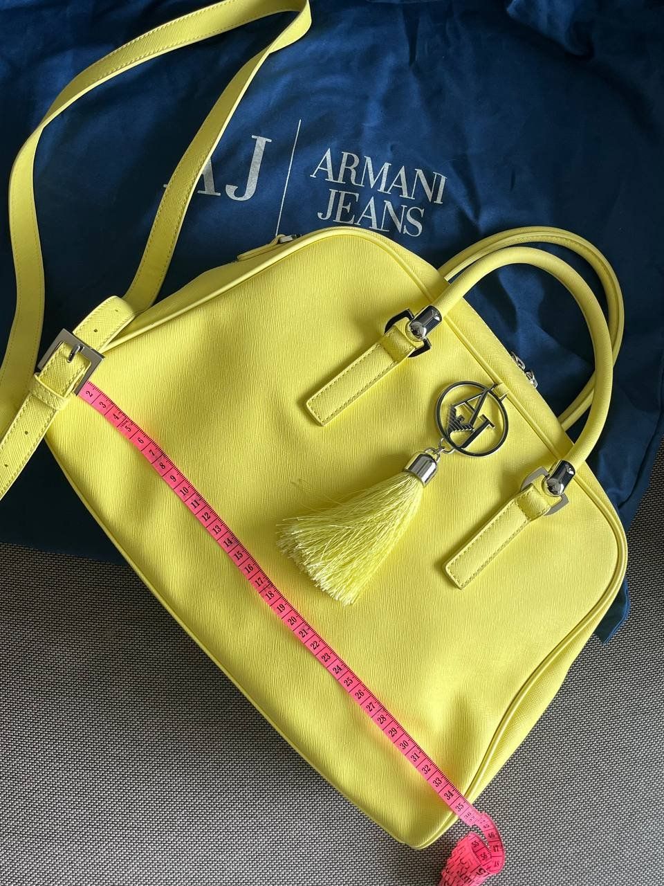 Armani Borse da donna: Armani Jeans Handtasche Gelb – Usato da Schlieren venduto da con_hdp9 2
