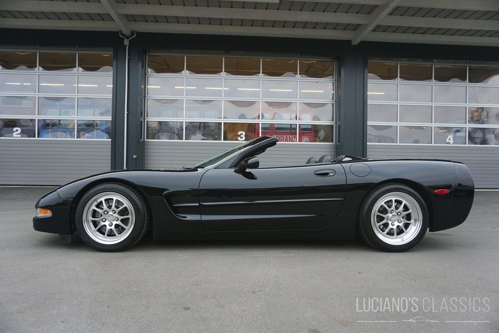 Chevrolet Automobili: 1998 Chevrolet Corvette C5 Handschalter mit 405 PS – Usato da Grosswangen venduto da Lucianos_Classics 1