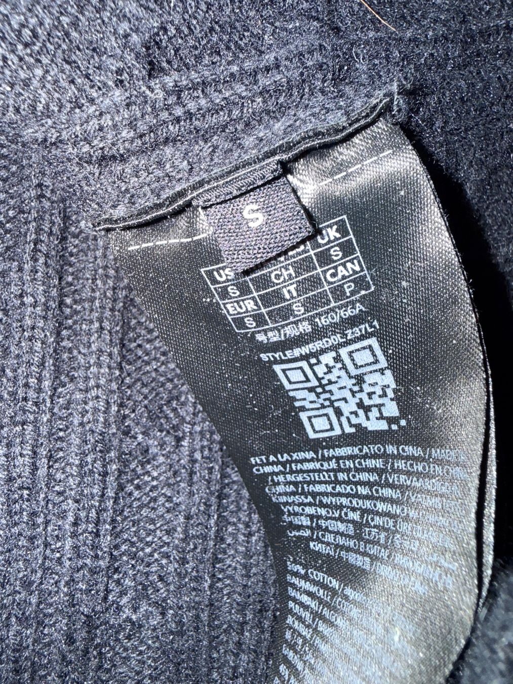 Guess Gonne: Guess Strickrock, Minirock, Gr. S, Schwarz – Usato da Wollerau venduto da falkenauge444 2