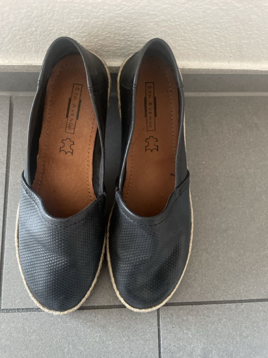 Damenschuhe: Schwarze Leder Espadrilles Gr. 36 Sommerschuhe – Gebraucht aus Winterthur von Lili3435 2