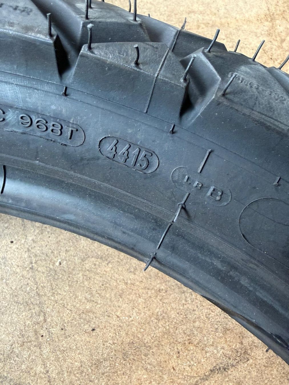 Michelin Pneumatici & Ruote complete: Michelin Sirac 110/80-18 58R DOT4415 – Nuovo (secondo la descrizione) da Otelfingen venduto da ccracing 2
