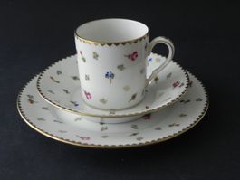 Schönes Set mit Streublumen Dekor handbemalt - Langenthal