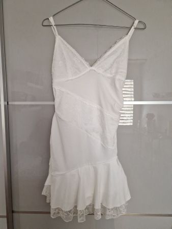 Minikleid Trägerkleid Weiss mit Spitze Gr. S neuwertig