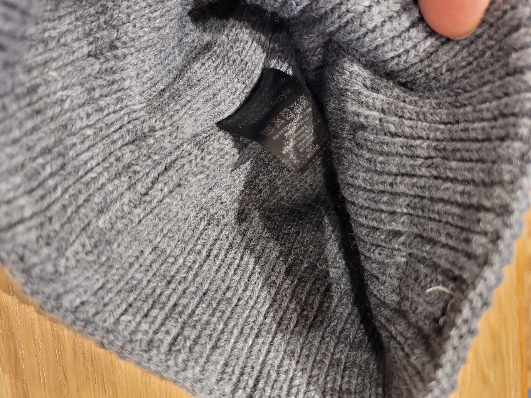 Chapeaux, bonnets & casquettes: Wollmütze mit Bommel – Neuf (Voir description) à Nottwil par echtMOMO 6