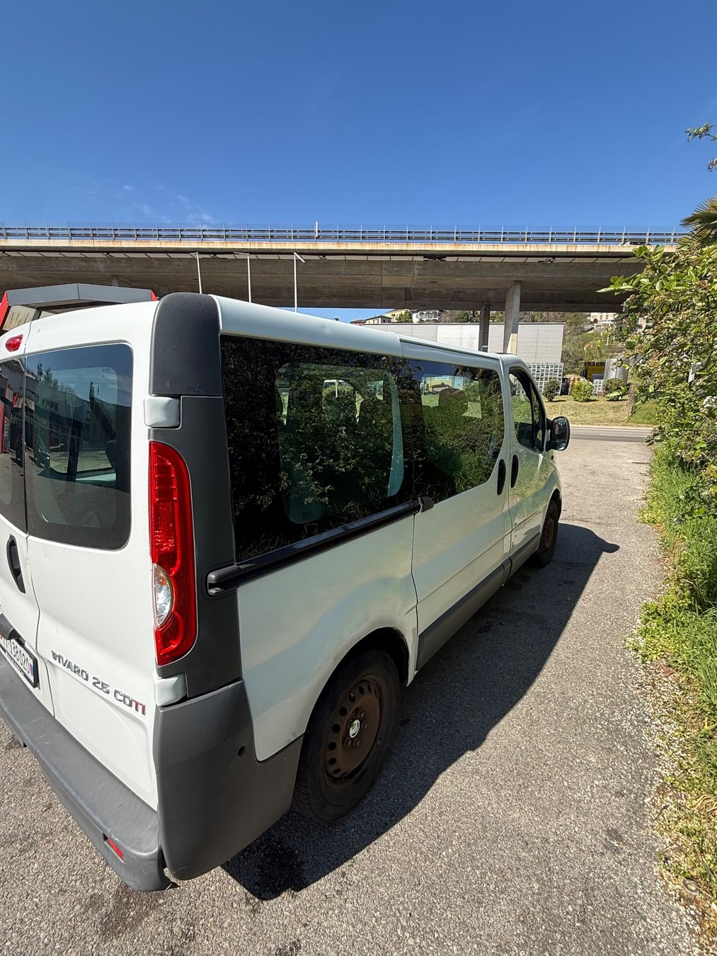Opel Autos: Opel Vivaro 9 plätzter Minivan Mit MFK – Gebraucht aus Chiasso von she_9rhj 6