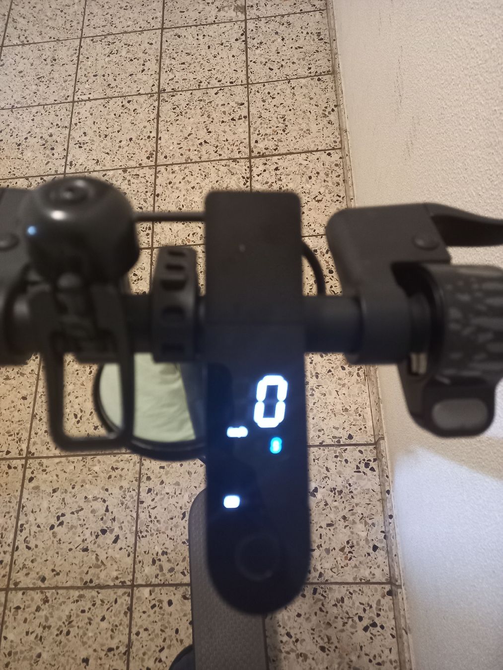 Scooters: E-scooter – D'occasion à Zürich par vik_q29w 2