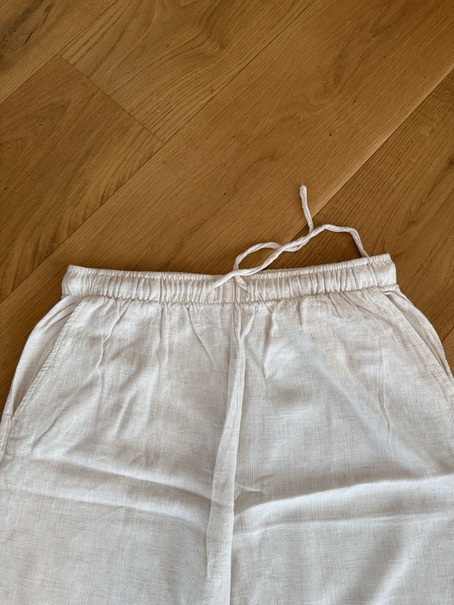Stradivarius Hosen: Leinen Hose Damen  – Gebraucht aus Luzern von sydney01. 1