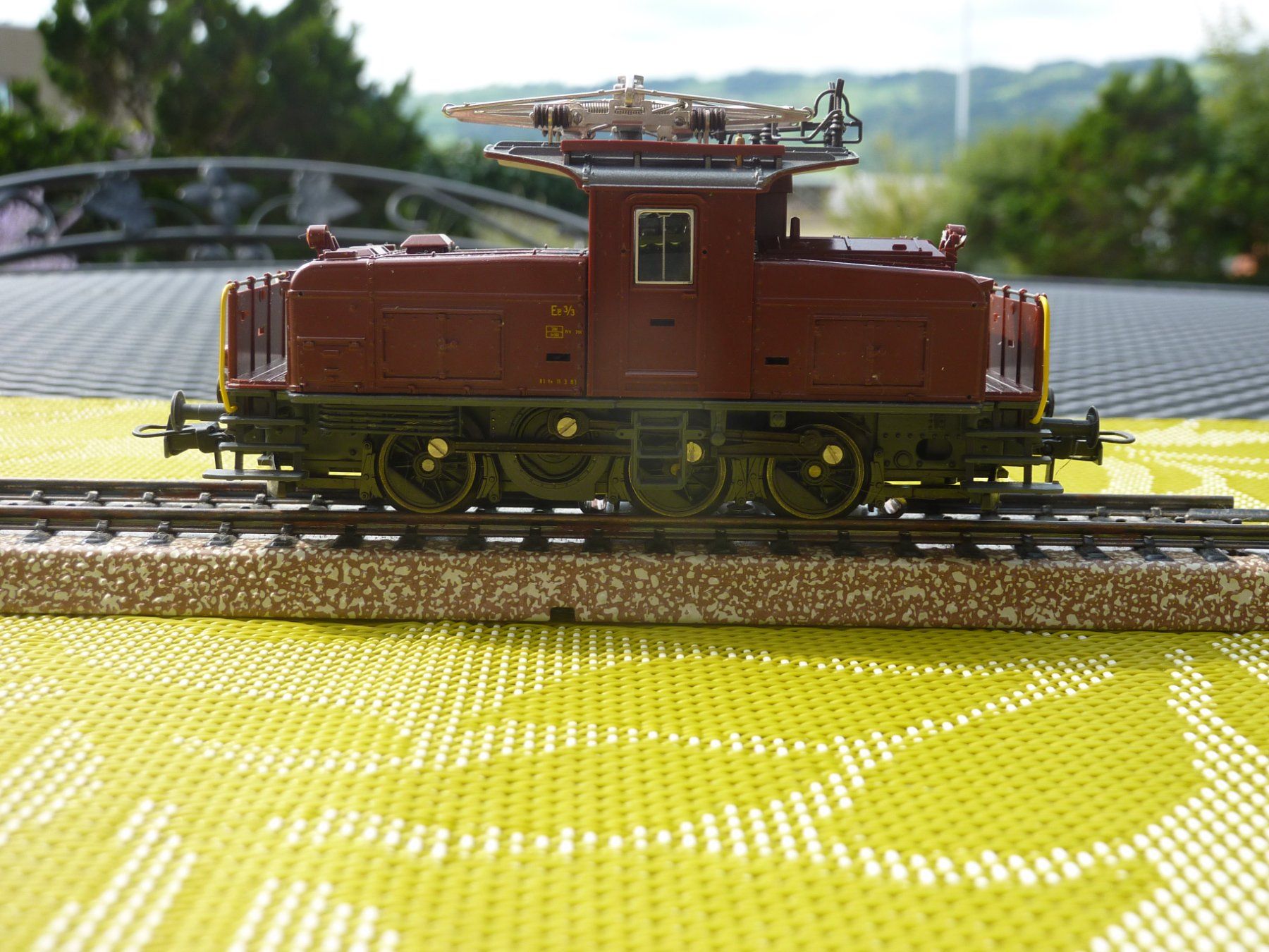 Roco Modellini di ferrovie: Roco Ee 3/3 HO (B) – Usato da Gelfingen venduto da btrottmann 1