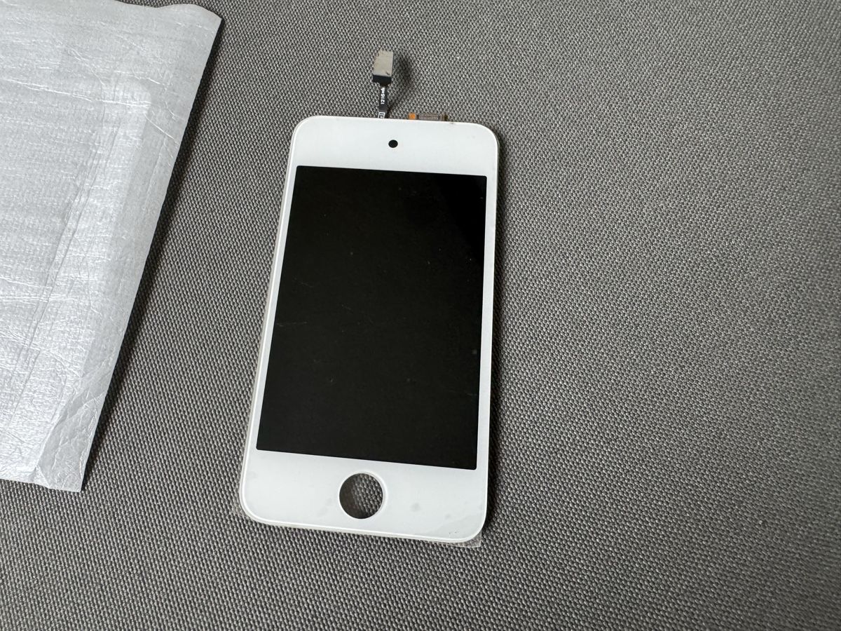 Apple Lettore multimediale portatile: Écran pour iPod Touch 4 gen. Neuf – Nuovo (secondo la descrizione) da Lausanne venduto da Denis-