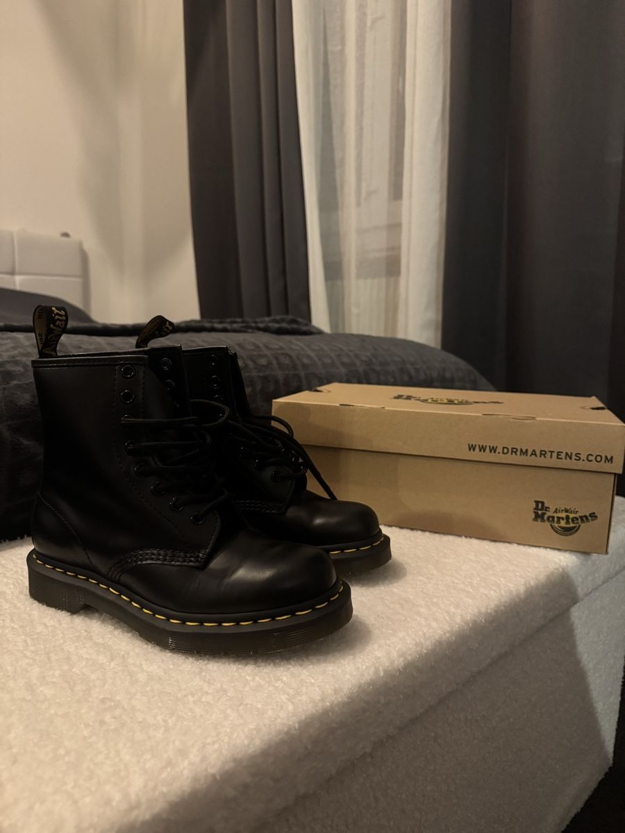 Scarpe da uomo: Dr. Martens 1460 taille 36 – Nuovo (secondo la descrizione) da Cossonay-Ville venduto da hel_nyv6 1