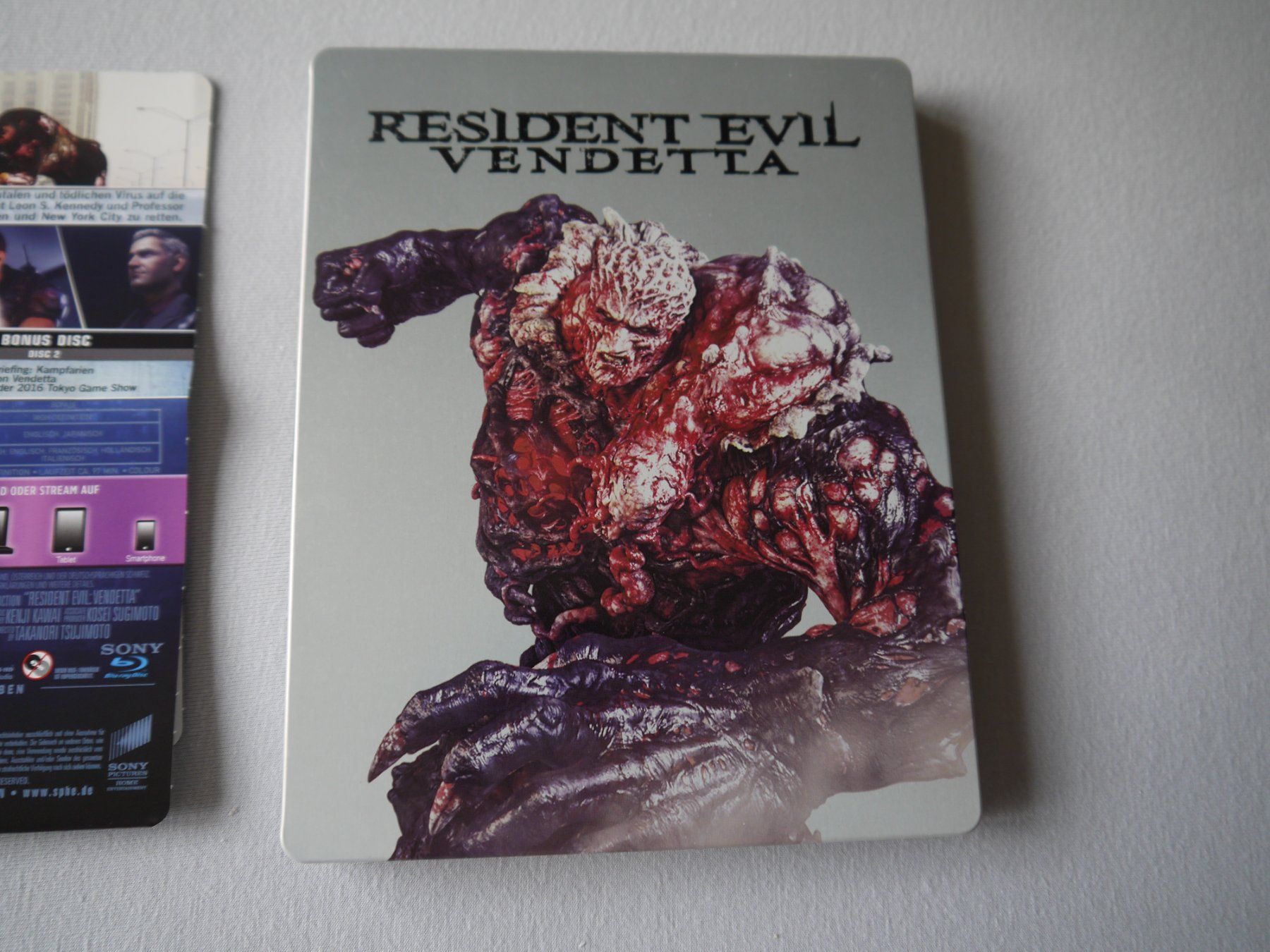 Tutti i DVDs: RESIDENT EVIL VENDETTA - Steelbook – Usato da Hagendorn venduto da Blaf 3