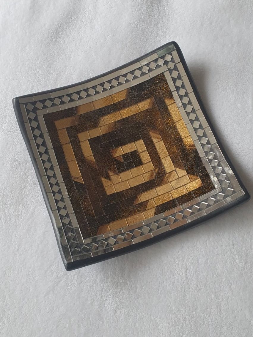 Ciotole: Mosaikschale viereckig, gold-braun – Usato da Abtwil AG venduto da MaVo.0710