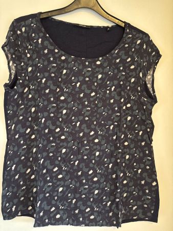 Dunkelblaues Sommer-Top von Opus, Gr. 38, neuwertig!