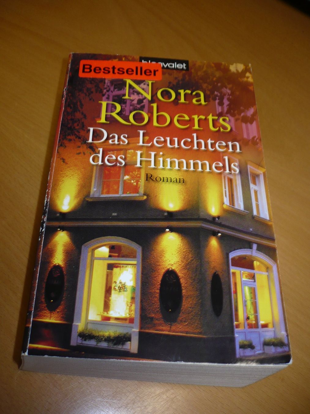 Bücher: Nora Roberts  "Das Leuchten des Himmels" – Gebraucht aus Merzligen von Marthe22