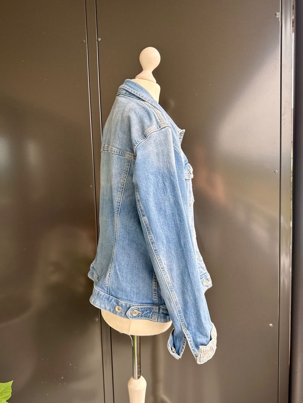 Tom Tailor Giacche: Tom Tailor Jeans Jacke Gr. XL Hellblau – Usato da Rothrist venduto da Fondgruebe 1
