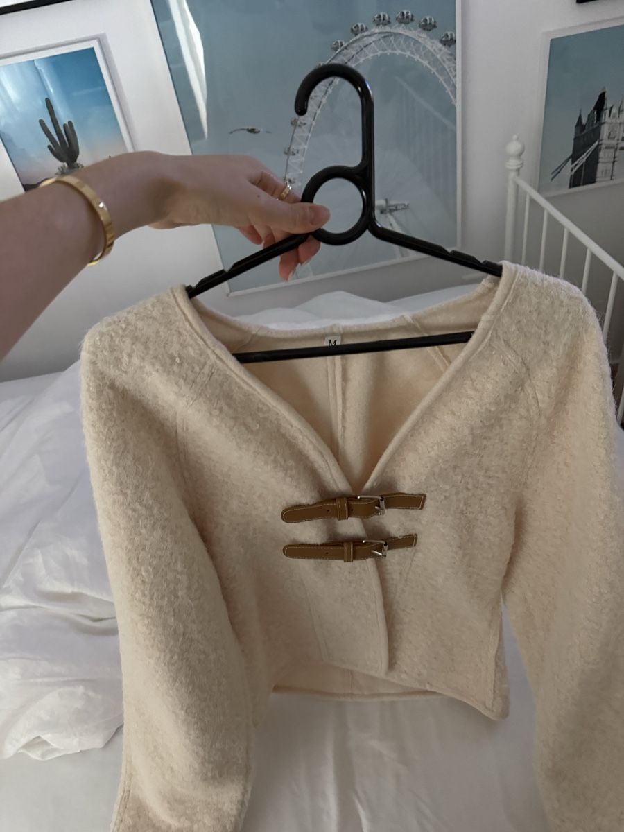 Vestes: Strickjacke mit Schnallen, Gr. M – Neuf (Voir description) à Dietlikon par lizz.yy 3