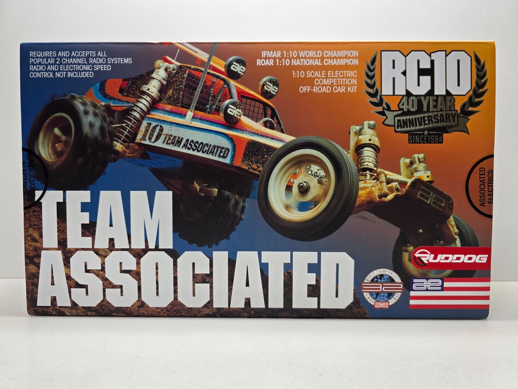 Modellismo RC: Team Associated RC10 40 Anniversay 6007 – Nuovo e nell'imballaggio originale da Oetwil am See venduto da diablo67