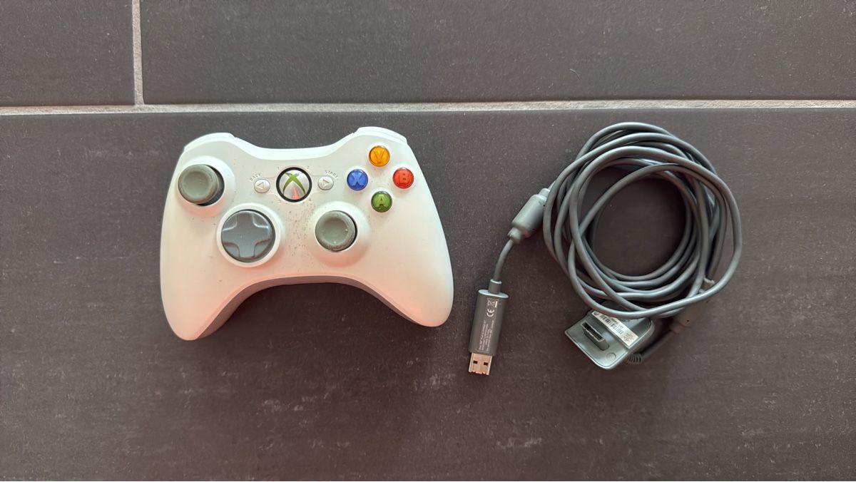 Microsoft Console: Xbox 360 Controller mit Kabel Weiss gebraucht – Usato da Baden venduto da rot_shp9