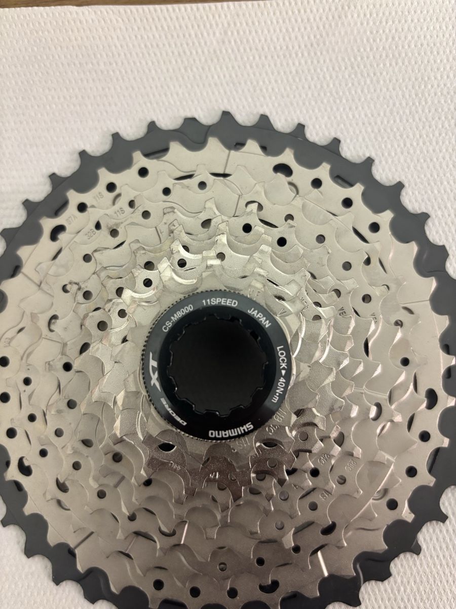 Shimano Pièces détachées: Kassette Shimano XT CS-M8000 11 Speed – Neuf (Voir description) à Luzern par sven1294 2