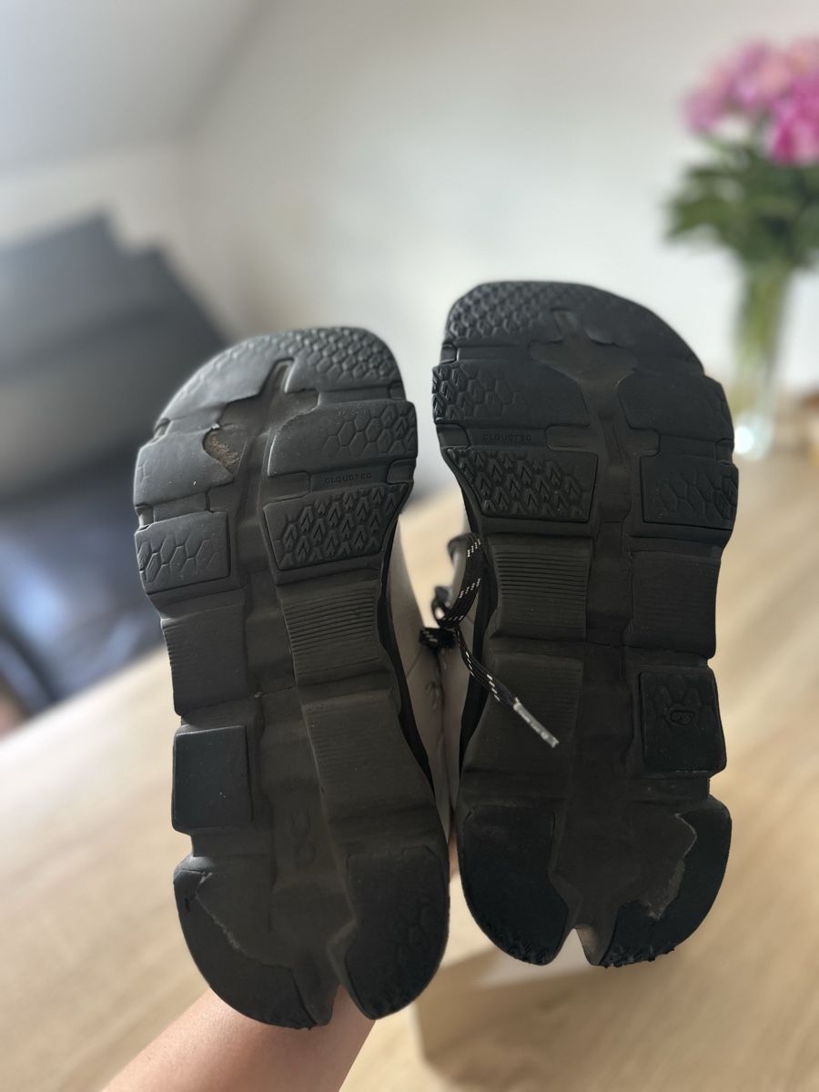 On Scarpe da uomo: ON Running Grösse 42,5 – Difettoso da Diessenhofen venduto da len_9tlh 2