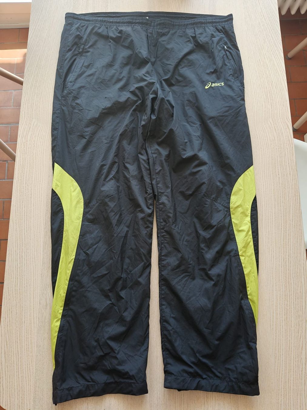 Asics Hosen: Vintage Asics Trainerhose / Trackpants – Gebraucht aus Bern von tingu
