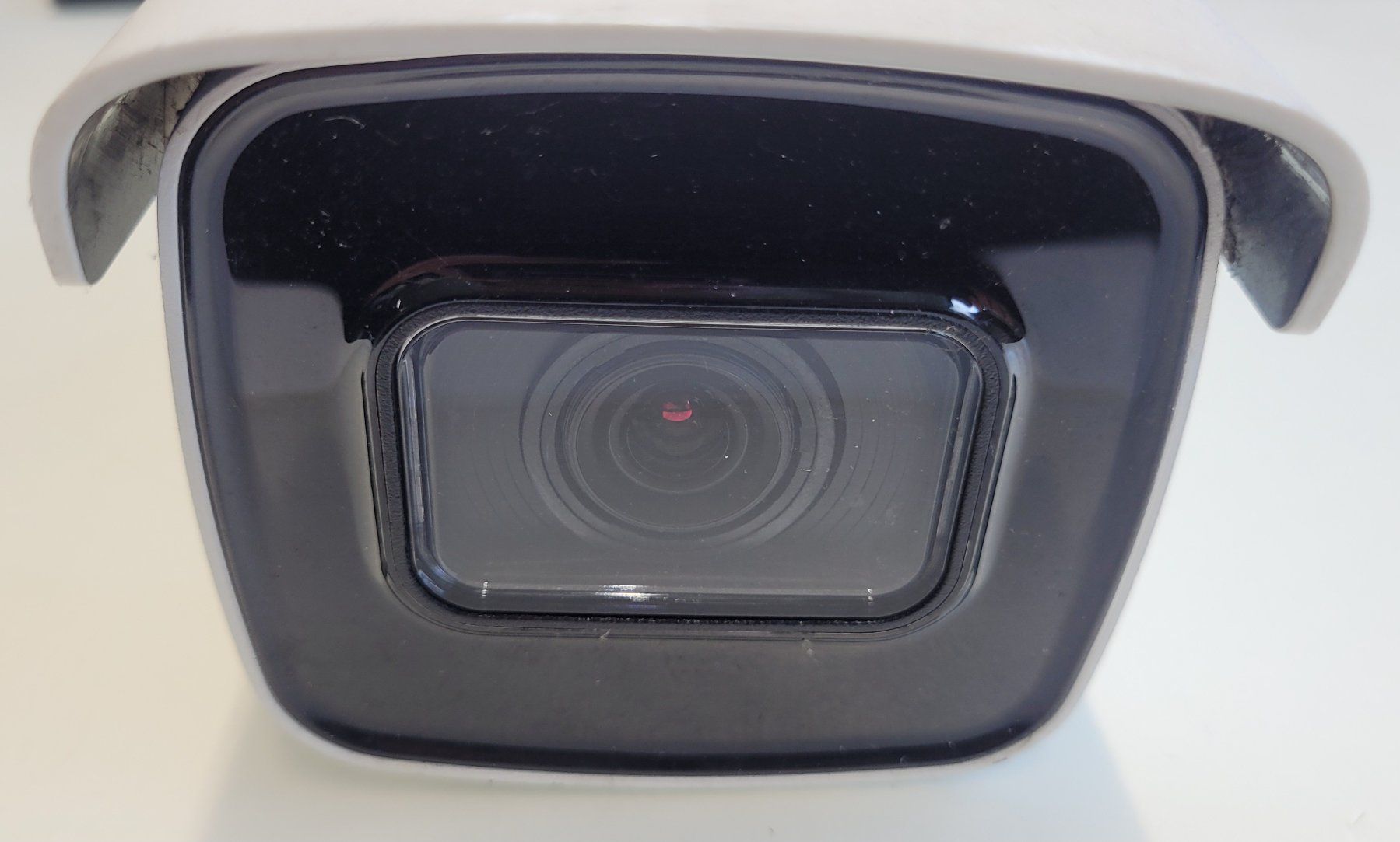 Videocamere: Hikvision DS-2CD2685FWD-IZS IP-Kamera – Usato da Tägertschi venduto da 9__Saeru__9 2