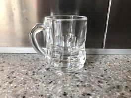 Petite choppe / verre à liqueur
