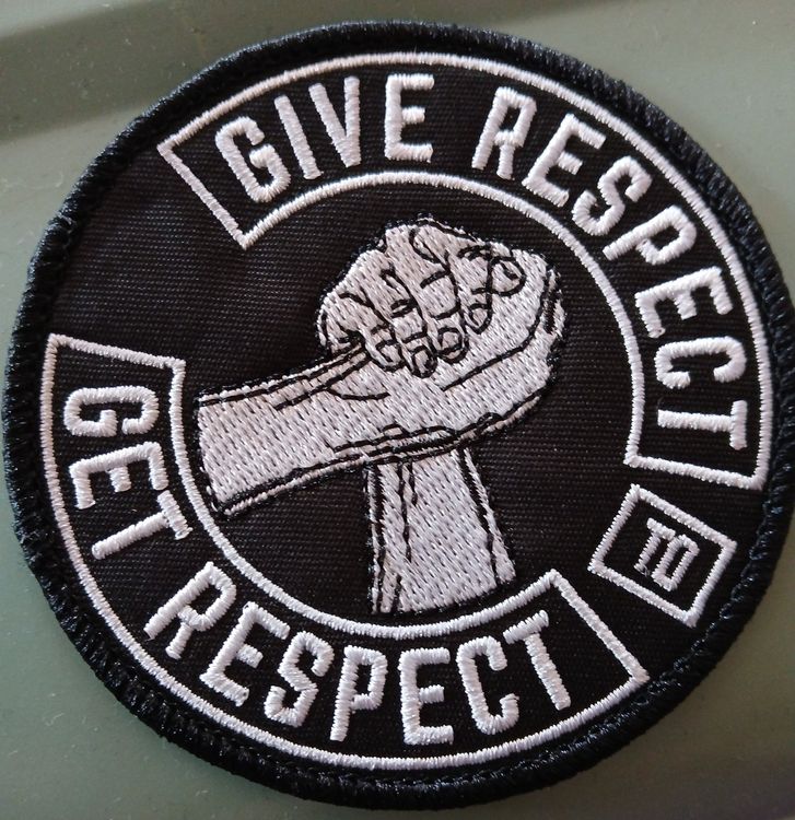Toppe: Patch "Give Respect " Brodé J088 – Nuovo e nell'imballaggio originale da Allens venduto da MADE.IN.ROCK.N.ROLL