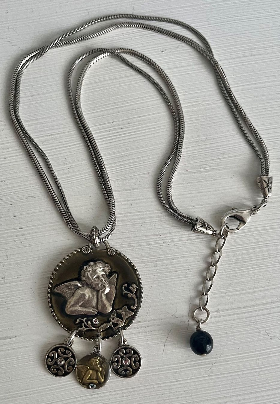 Catenine: Collana vintage con angelo – Usato da Breganzona venduto da mas_tv72 2