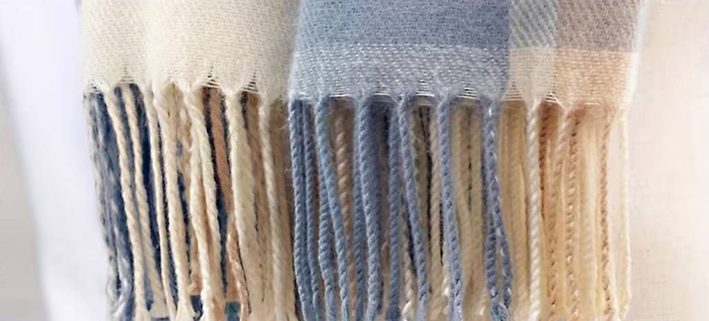 Foulard & Sciarpe: Warmer Kunstkaschmir Schal – Nuovo (secondo la descrizione) da Birsfelden venduto da coccobello03 1