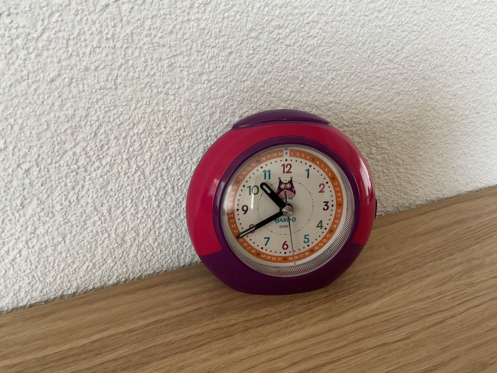 Technoline QU Princess 3 Kinderwecker - Für Kleine Prinzessinnen | 79x86x36mm | Quarzwerk