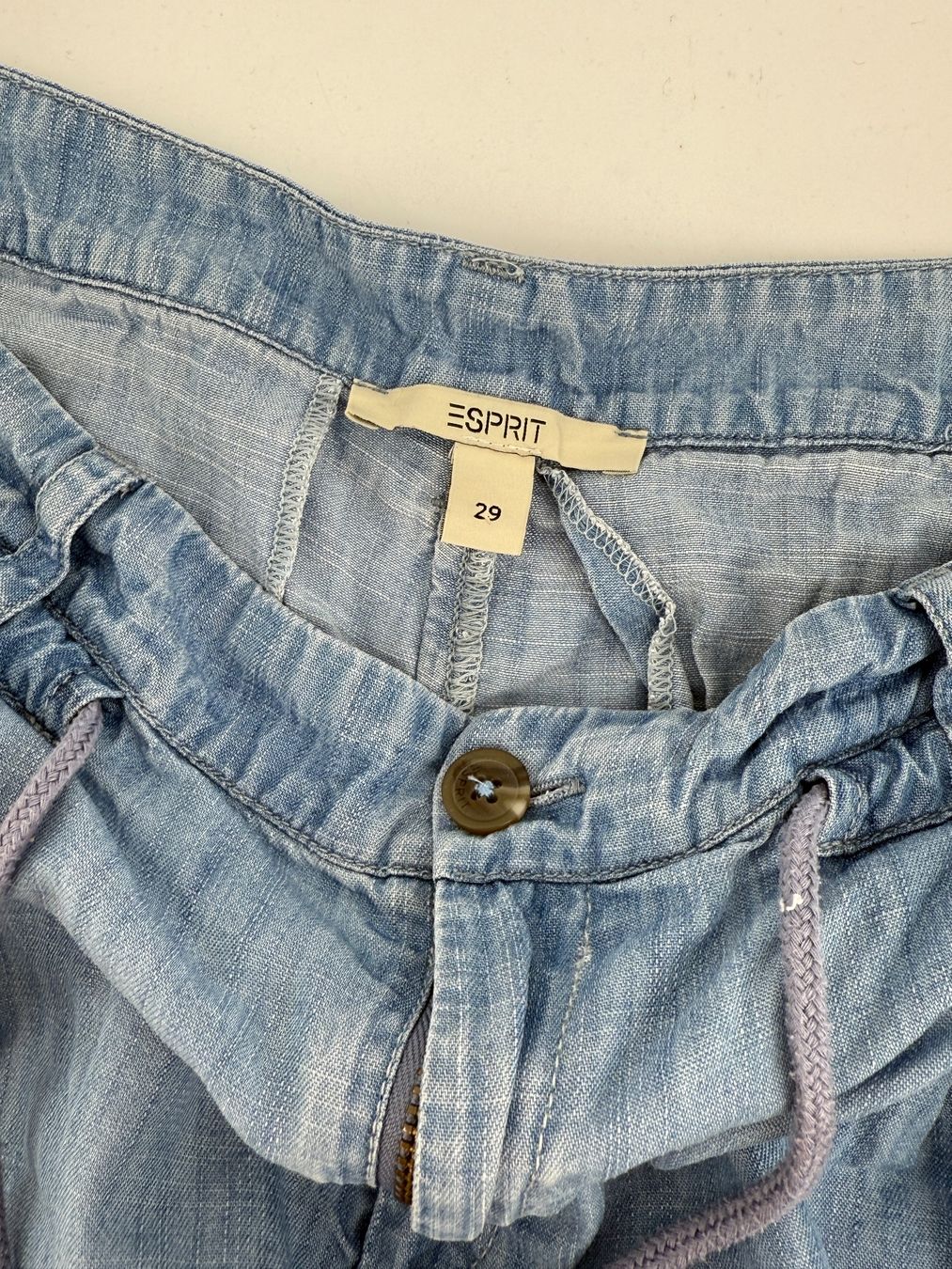 Esprit Pantaloni: Leichte Esprit Jeans Shorts Gr. 29 – Usato da Auenstein venduto da moin. 2
