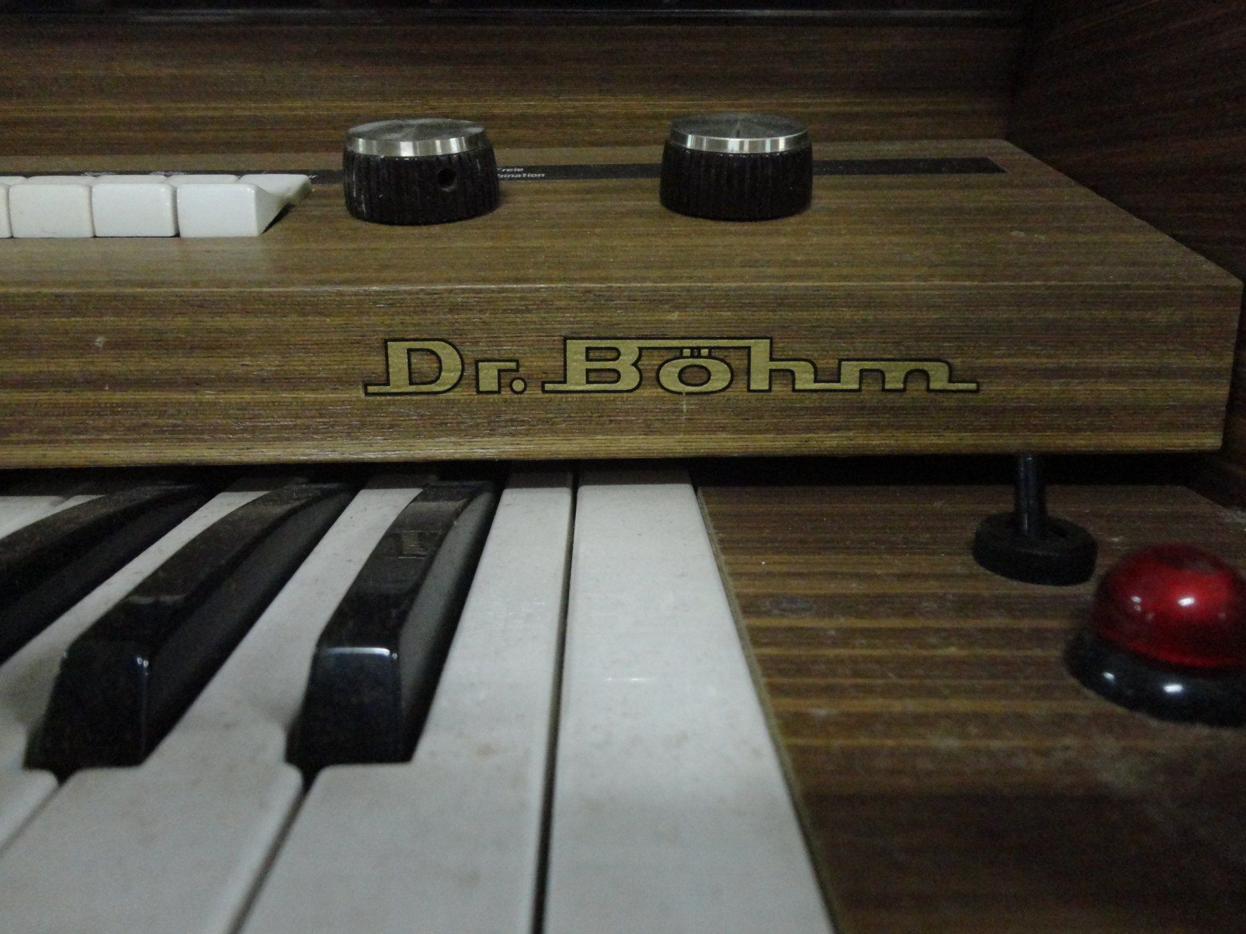 Strumenti musicali: Dr. Böhm Elektronische Orgel – Usato da Moosleerau venduto da CCars_Autohandel 4