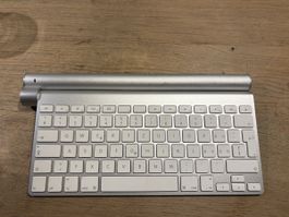 Apple Wireless Keyboard A1314, Alu, guter Zustand