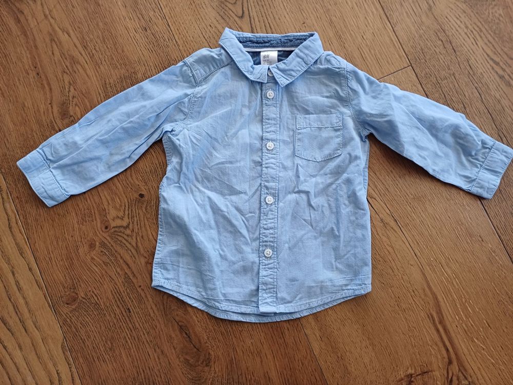 H&M Camicie, T-shirt & Polo: H&M Jungenhemd hellblau Gr. 80 Top Zustand – Usato da Balsthal venduto da Memphis18