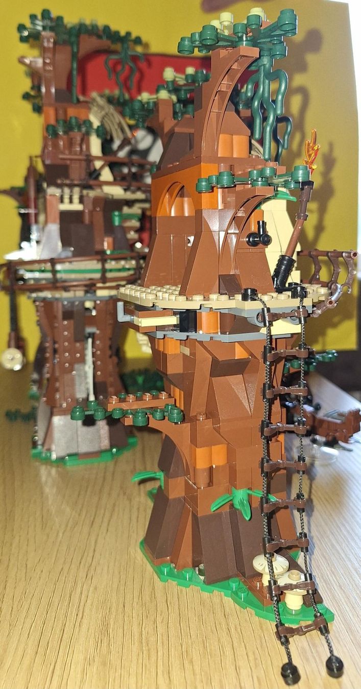 Lego Jeux de construction: Lego 10236 EWOK VILLAGE – D'occasion à Genève par BrickFanGe 5