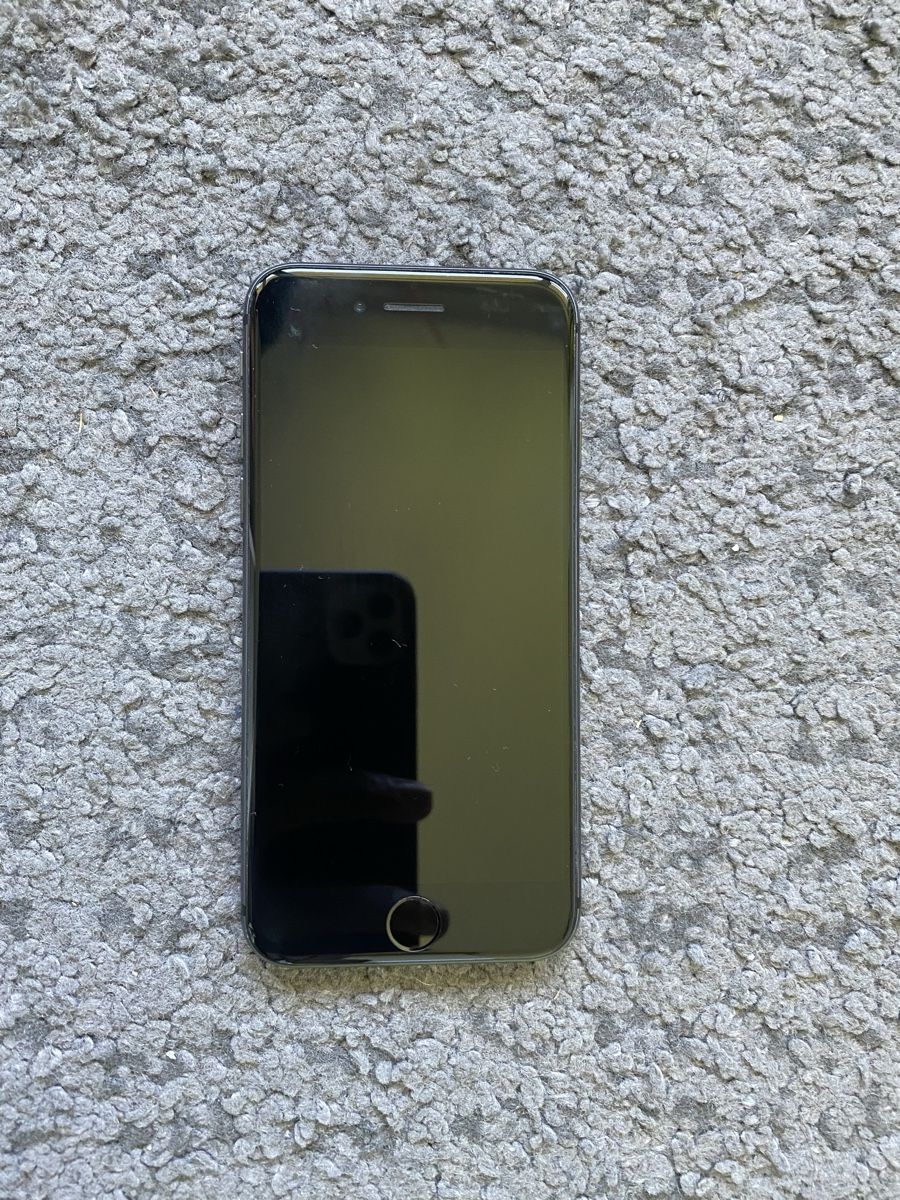 Apple Telefoni cellulari / Smartphones: iPhone 8 64GB Noir - N.9 – Usato da Genève venduto da eth_6qs6 1