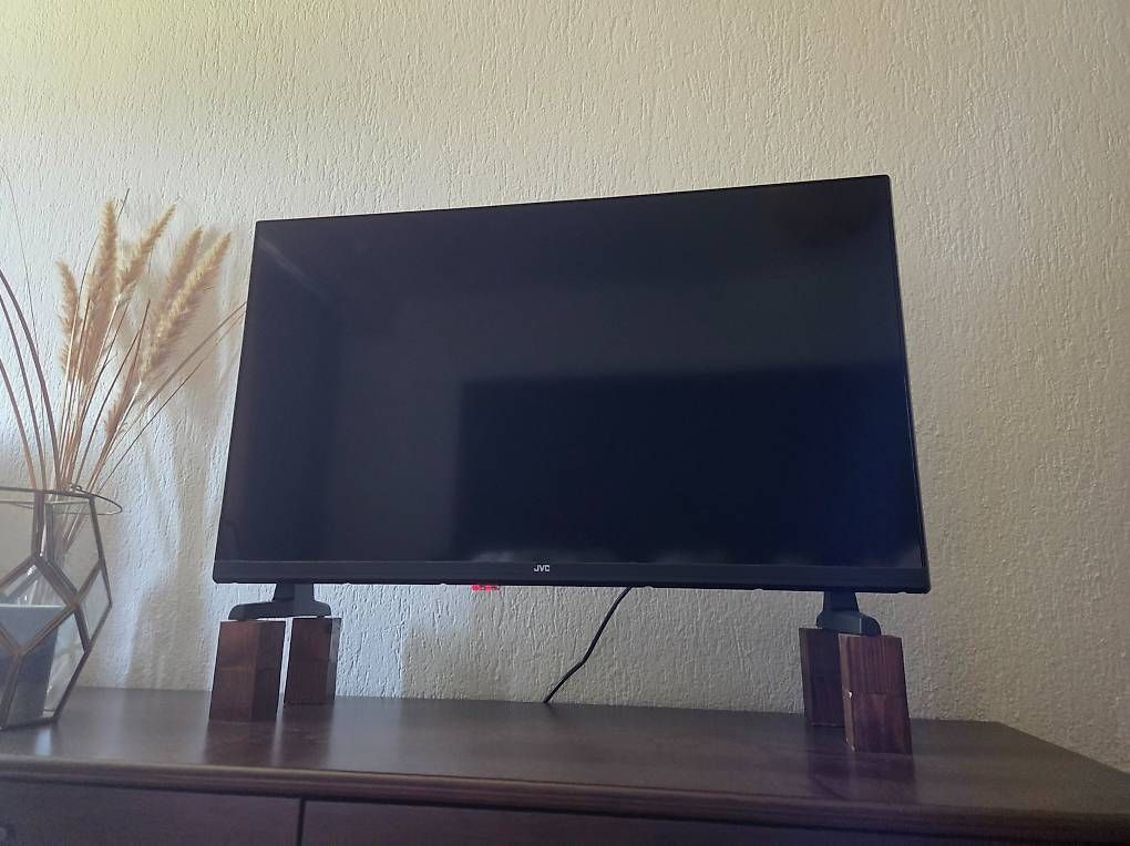 Fernseher: Smart TV von JVC – Gebraucht aus Zürich von reusp