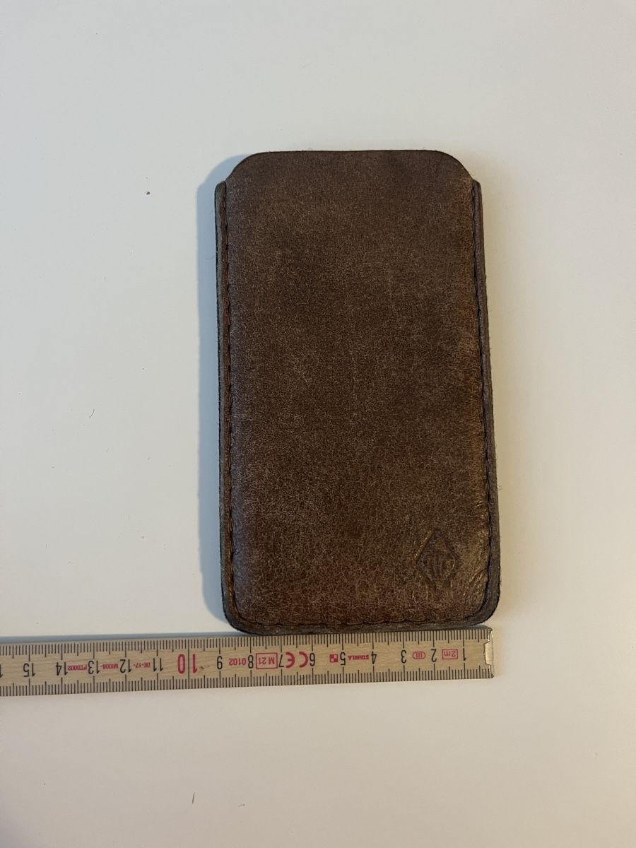 Cover & Protezioni schermo: Leder Etui Handy Hülle – Usato da Oftringen venduto da PhilBraMan 1